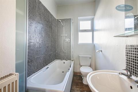 10 Carr Road, Sheffield, S6 2WZ