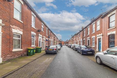 2 bedroom house for sale, Langton Street, Preston PR1