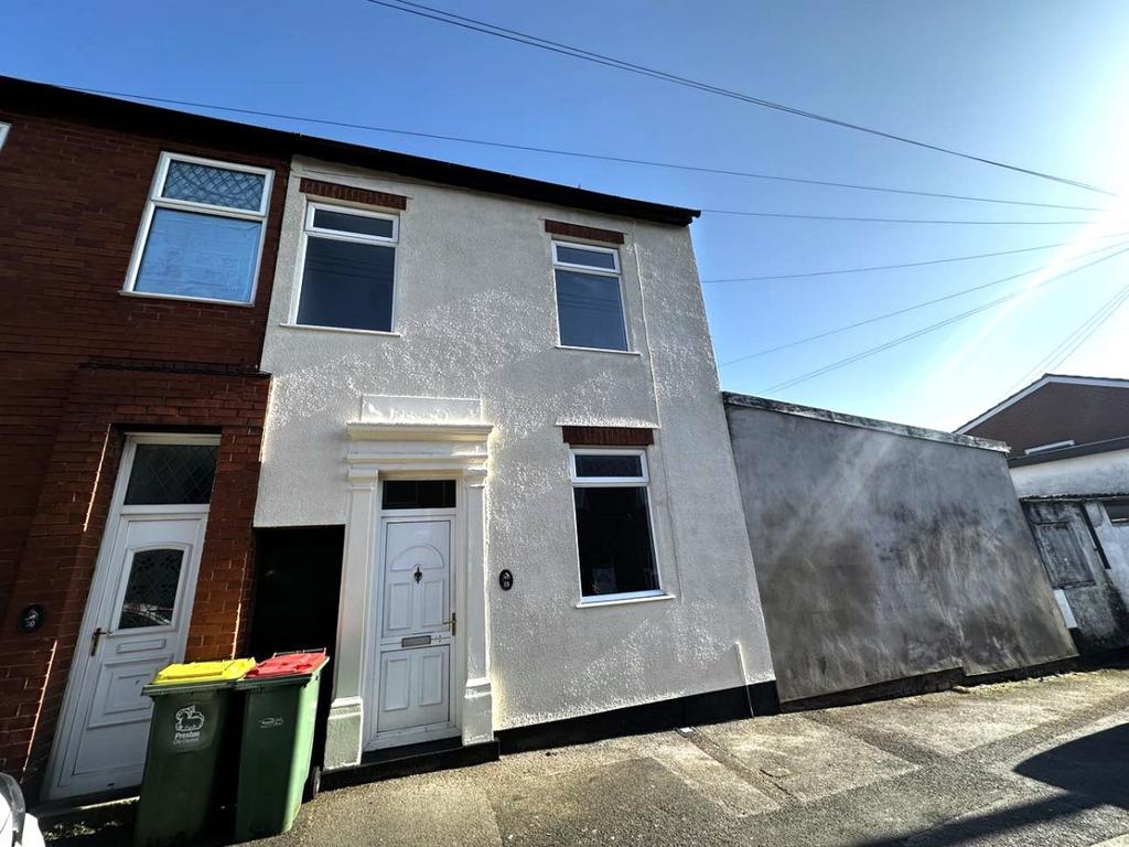 18 Inkerman Street