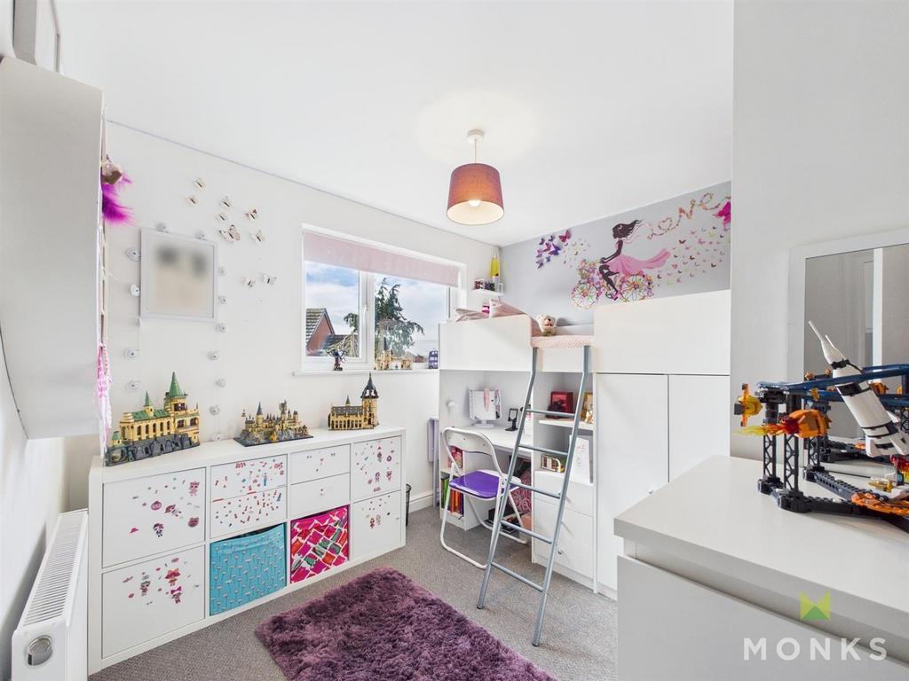 CAM01348 G0-PR0598-STILL006.jpg