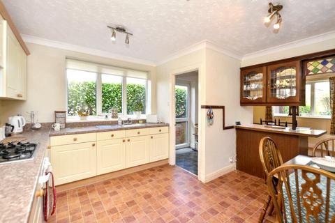 3 bedroom bungalow for sale, Potters Croft, Lofthouse, Wakefield, West Yorkshire