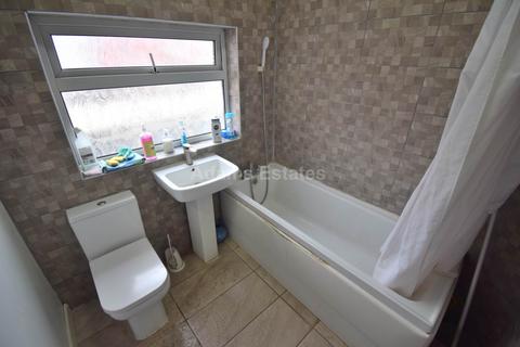 1 bedroom in a house share to rent, Baker Street, Reading