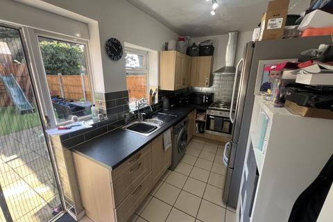 3 bedroom semi-detached house for sale, Smithwood Avenue , Hindley, WN2 4DL