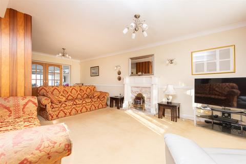 17 Havisham Road, Gravesend, DA12 4UW