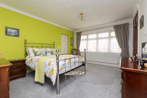17 Havisham Road, Gravesend, DA12 4UW