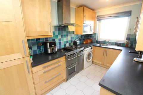 6 Coach Road, Henlow, SG16 6BT