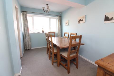 6 Coach Road, Henlow, SG16 6BT