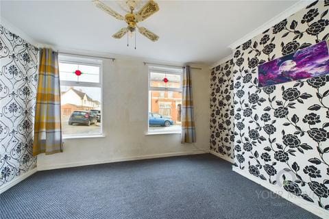 3 bedroom end of terrace house to rent, Newcombe Road, Northampton NN5