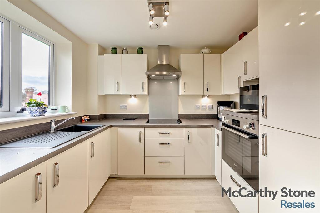 8638173-interior18-800.jpg