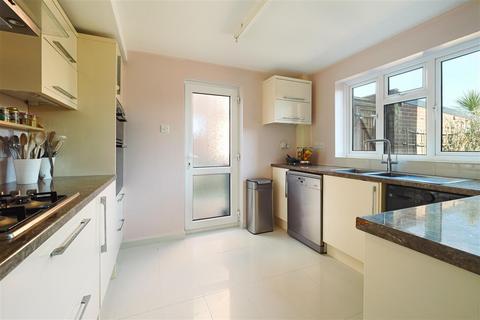 149 Rough Common Road, Rough Common, Canterbury, CT2 9BS