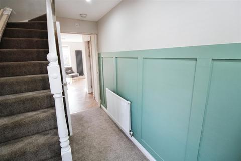 3 bedroom end of terrace house for sale, Halecroft Park, Kingswood, Hull