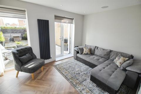 18 Halecroft Park, Kingswood, Hull, HU7 3GQ