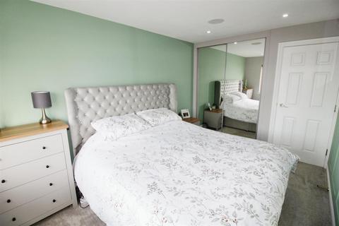 18 Halecroft Park, Kingswood, Hull, HU7 3GQ