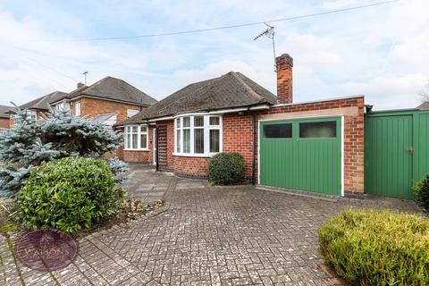 2 bedroom detached bungalow for sale, Mapledene Crescent, Nottingham, NG8