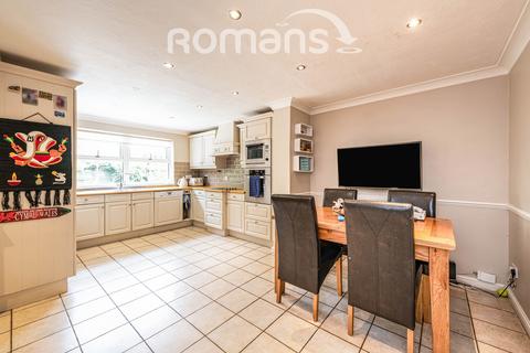 3 bedroom detached house to rent, Chatteris Way, Lower Earley, Reading, RG6