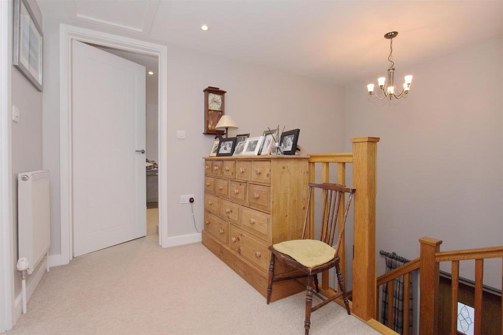 Afon kimpton PH12.JPG