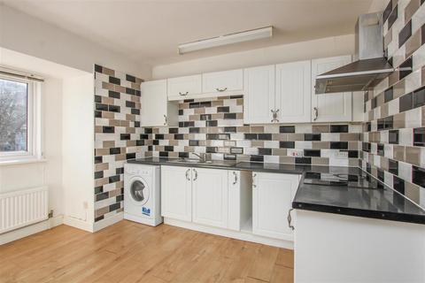 3 bedroom apartment for sale, Burland Road, Brentwood