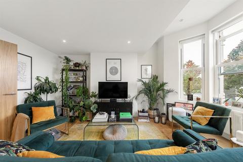 2 bedroom flat for sale, Arodene Road, SW2