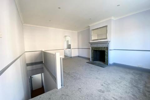 2 bedroom apartment to rent, 16a York Road, Weybridge, Surrey, KT13