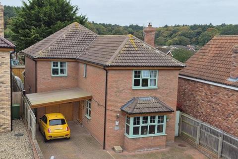 4 bedroom detached house for sale, Seaview Crescent, Sheringham