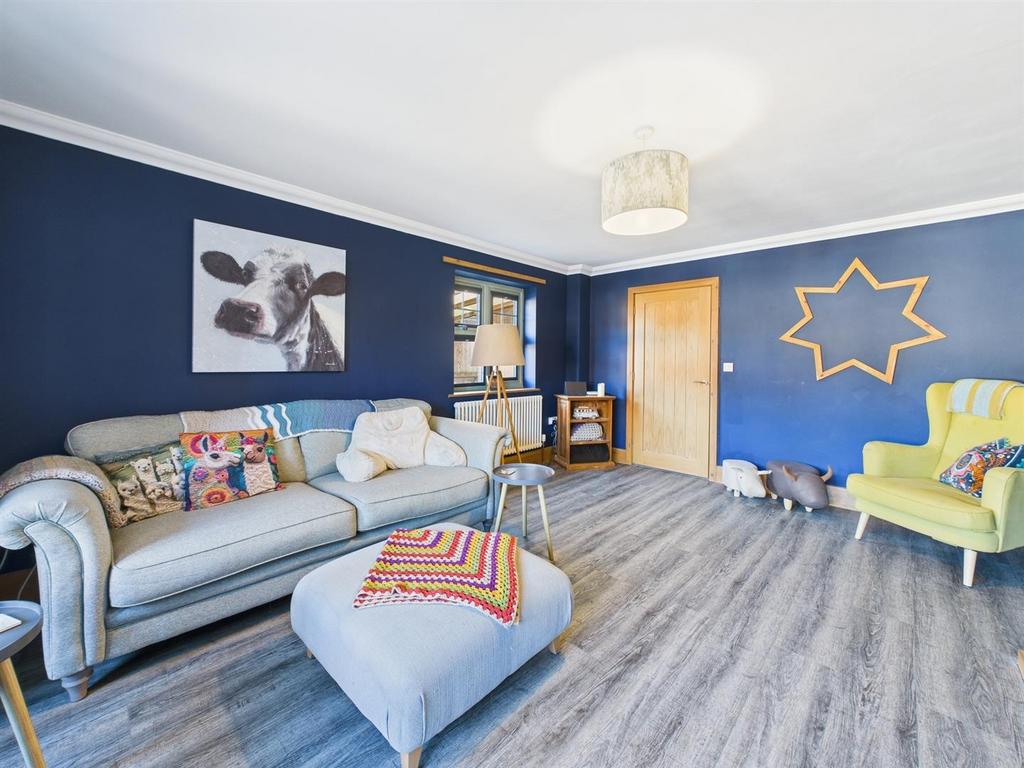 CAM04116 G0-PR0126-STILL003.jpg