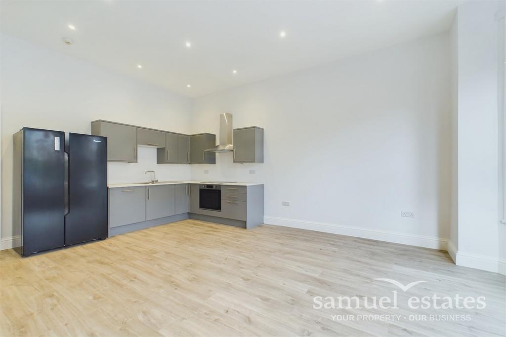 Living Room / Kitche