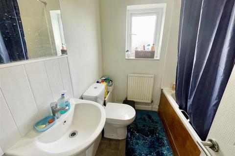 2 bedroom terraced house for sale, Omdurman Street, Swindon