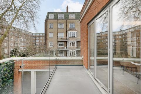 3 bedroom flat for sale, Logan Place, London W8