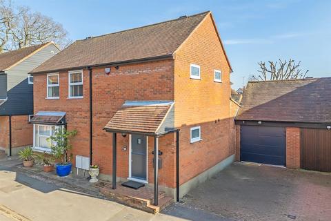 3 bedroom detached house for sale, Chapel Croft, Ingatestone