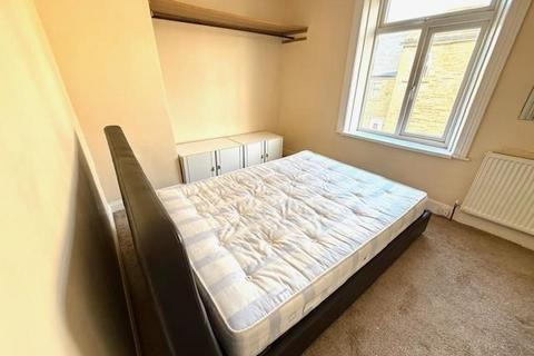 114 Cross Lane, Bradford, BD7 3LB