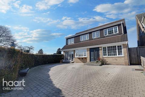 6 bedroom detached house for sale, Petersfield, Chelmsford