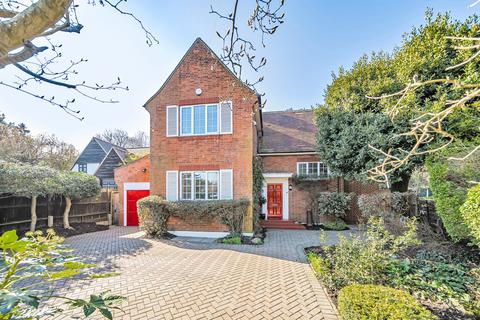 4 bedroom detached house for sale, Cameron Road, Bromley