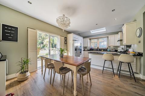 4 bedroom detached house for sale, Cameron Road, Bromley