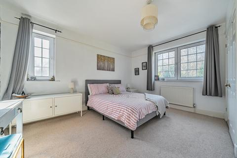 12 Cameron Road, Bromley, BR2 9AR