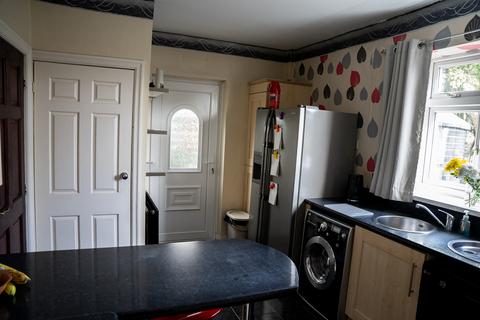 2 bedroom semi-detached house for sale, Platting Road, Lydgate OL4