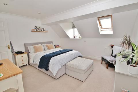 3 bedroom end of terrace house for sale, Grangers Place, Witney, OX28