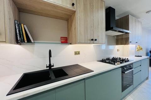 1 bedroom flat to rent, 1 bed, PiX Court, London SE15