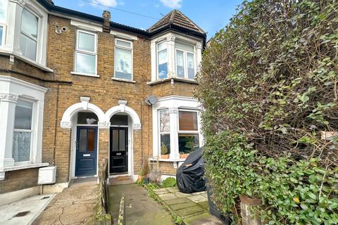 undefined, Shelbourne Road, London N17