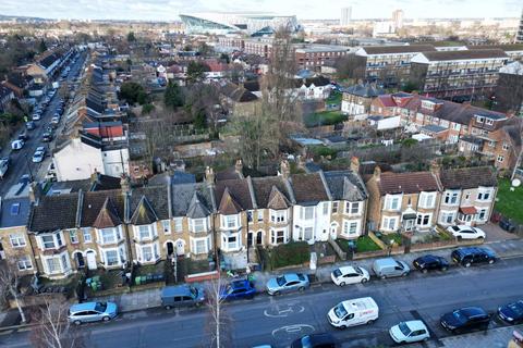 undefined, Shelbourne Road, London N17