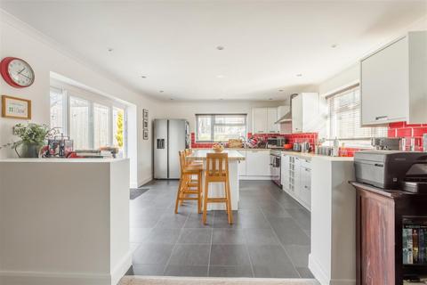 4 bedroom semi-detached bungalow for sale, Poplar Avenue, Hove