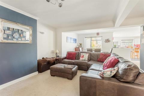 4 bedroom semi-detached bungalow for sale, Poplar Avenue, Hove