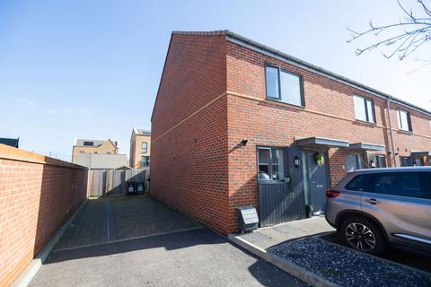 2 bedroom end of terrace house for sale, Bordon GU35