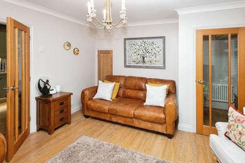 4 Birch Drive, Lees, Oldham, OL4 5DX