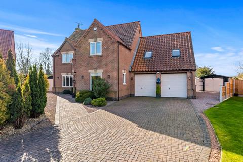 5 bedroom detached house for sale, Manor View, Newark NG23