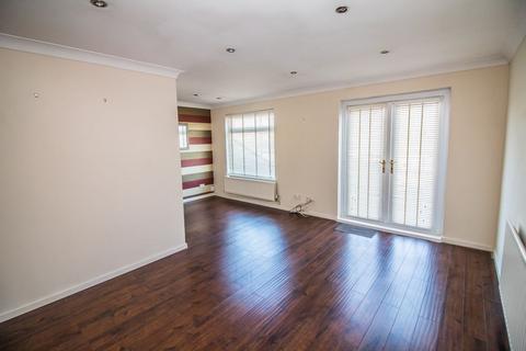 2 bedroom flat for sale, Broadmeadows, Fatfield, Washington, NE38