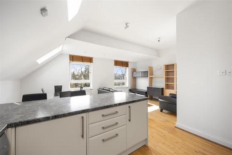 1 bedroom flat to rent, Woodchurch Road, South Hampstead NW6