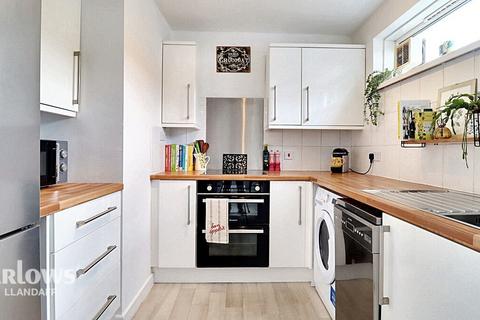 1 bedroom flat for sale, Curlew Close, Cardiff