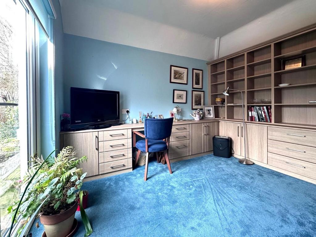 Bedroom-study.jpg