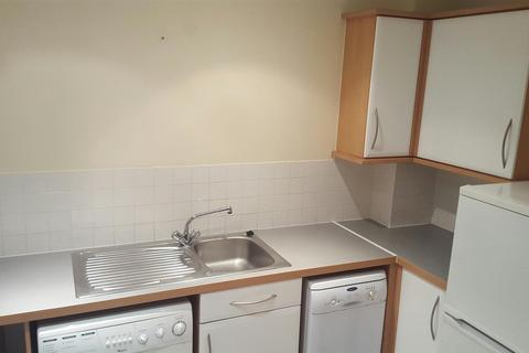 2 bedroom apartment to rent, Blackbird Road, Leicester LE4