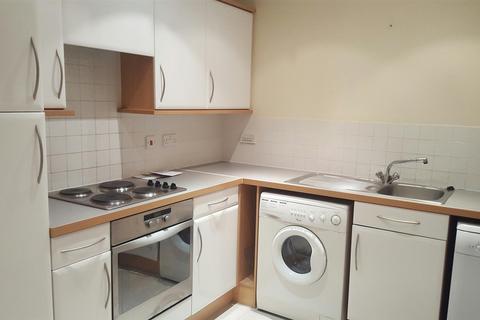 2 bedroom apartment to rent, Blackbird Road, Leicester LE4